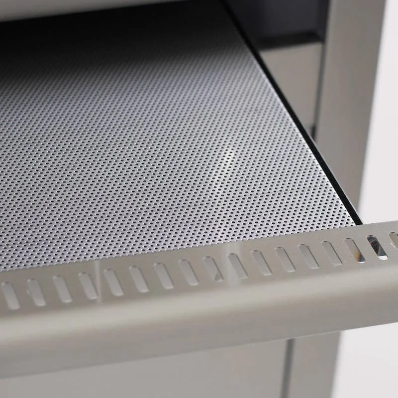 Blaze-4-Burner-Grill-Flame-Guard-Drip-Pan