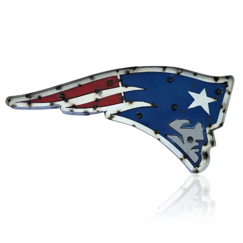 New-England-Patriots-Recycled-Logo-Sign-1
