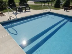 royalswimmingpools-1073181